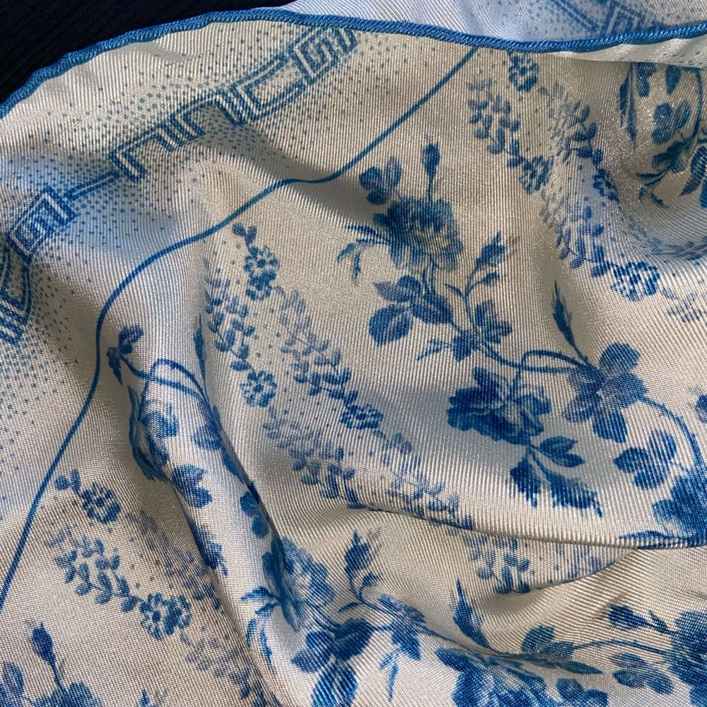 Authentic silk Gucci scarf